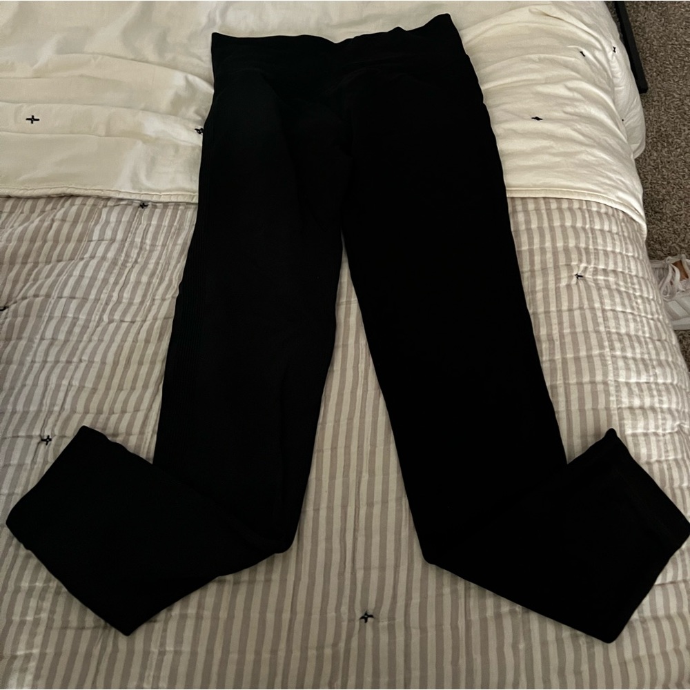 Black leggings